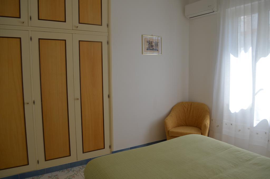 Casa Elena Appartement Maiori Kamer foto